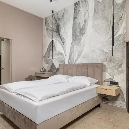 Greenri * Риека